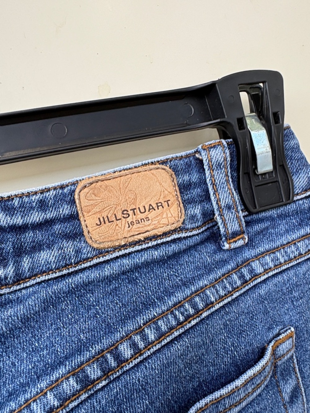 Jill Stuart Straight-Leg Midwash Blue Jeans - Picture 5 of 5